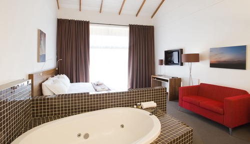 Honeymoon Room