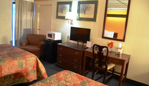 Deluxe Room, 2 Queen Beds, Non Smoking (Second Floor Only)
