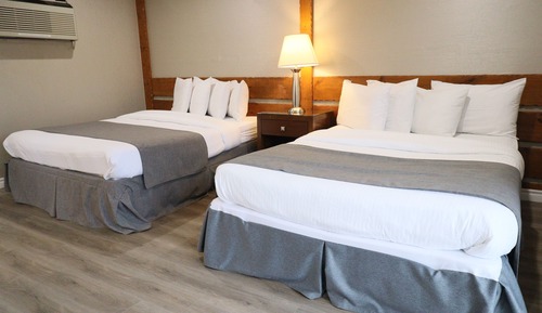 Family Room, 2 Queen Beds, Lake View