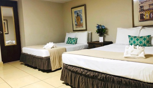 Quadruple Room (Interior)