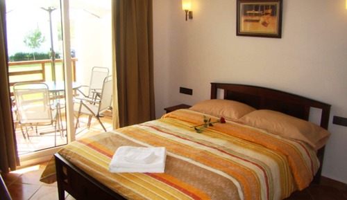 Panoramic Studio, 1 Bedroom, Non Smoking, Pool View