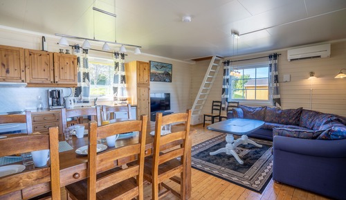Comfort Cabin, Multiple Beds, Garden View
