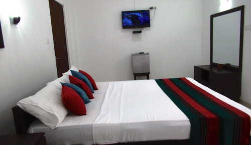 Deluxe Triple Room, 1 Bedroom, Smoking, Lake View