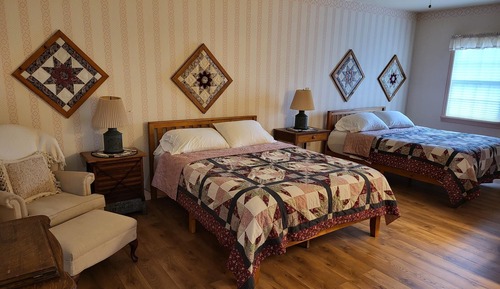 Rm 8: The Quilting Star Room