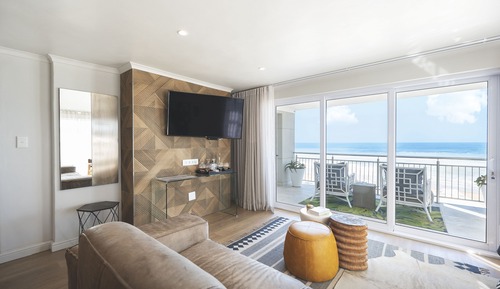 Double or Twin Room (6)