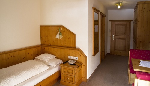 Standard Single Room