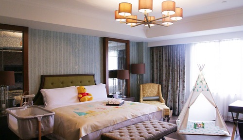 Signature Suite