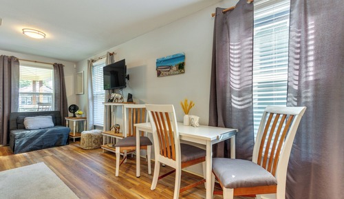 House (2 Bedrooms)