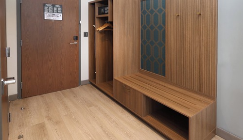 Premium Room, 1 Large Twin Bed, Accessible Bathtub