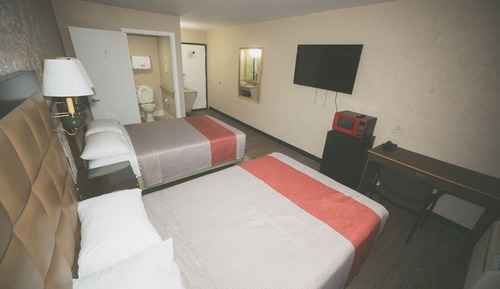 Basic Room, 1 Bedroom, Non Smoking, Refrigerator & Microwave