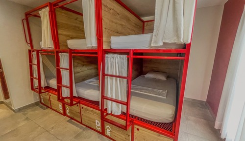 6-Bed Mixed Dormitory