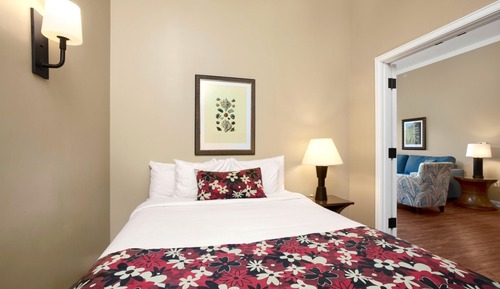 Condo (2 Bedrooms)
