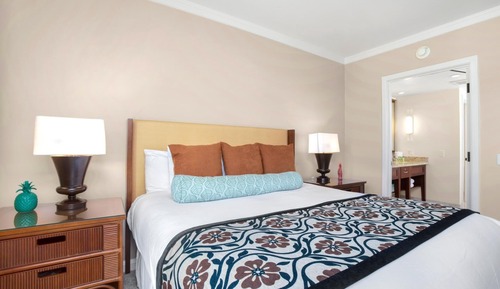 Condo (2 Bedrooms)