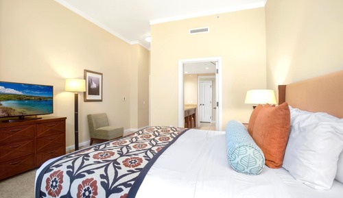 Condo (2 Bedrooms)