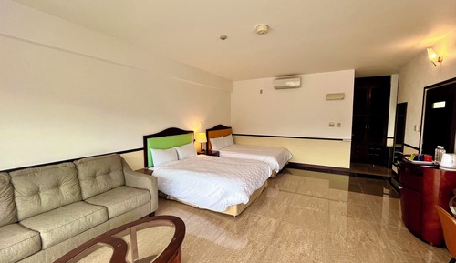 Royal Room, Non Smoking