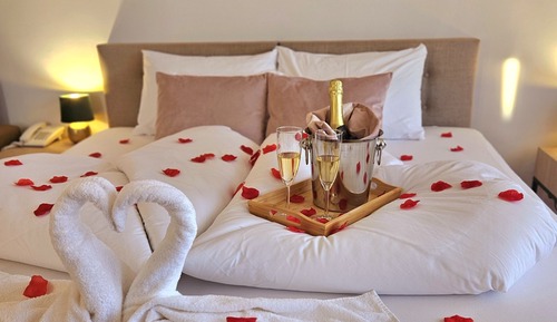 Signature Suite