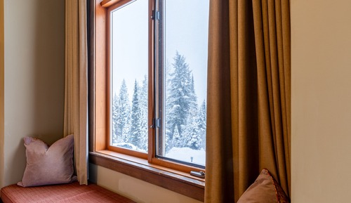 Deluxe Room, Non Smoking, Mountainside