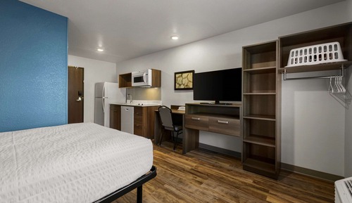 Suite, 1 Queen Bed, Non Smoking