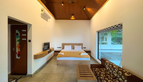 Royal Room