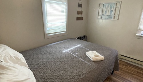 Basic Cabin, 1 Queen Bed