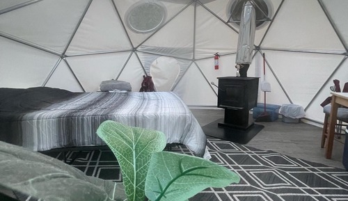 Stargazing Glamping Dome (off grid)