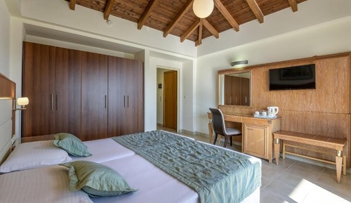 Twin Room with Private Pool