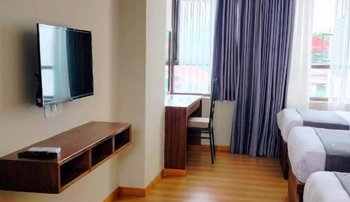 Deluxe Triple Room