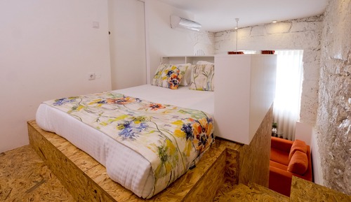 Deluxe Loft