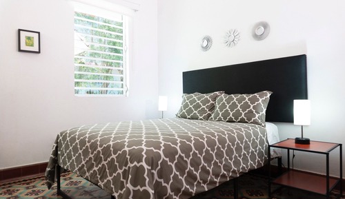 Room, 1 Queen Bed (Suite 4)