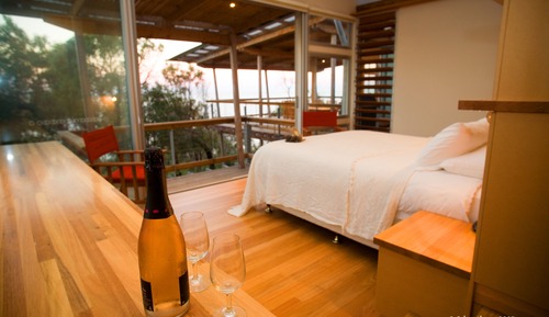 The Loft (2 Queen and 6 Single Beds)