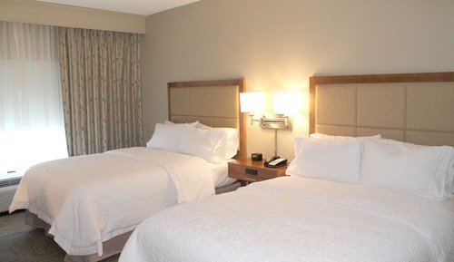 Room, 2 Queen Beds, Accessible, Non Smoking