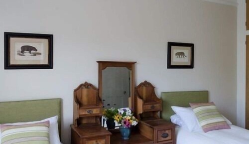 Twin Room, Ensuite