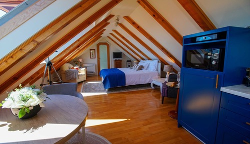 Comfort Studio, 1 Queen Bed, Kitchenette, Harbor View