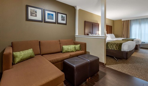 Suite, Multiple Beds, Accessible, Non Smoking