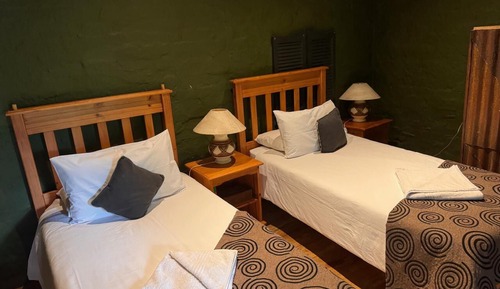Family Room (Single beds)