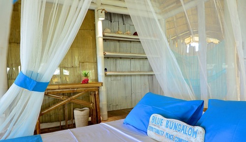 Honeymoon Bungalow, Beach View