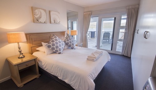Self Catering Apartment - Middle Fl