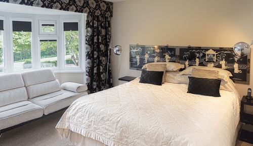 Superior Suite (The Marsden Suite)