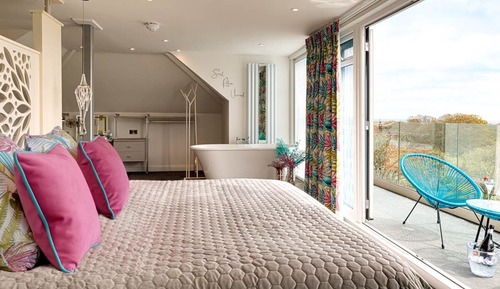 Superior Suite (Donaldson Penthouse with Balcony)