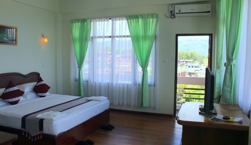 Deluxe Double or Twin Room, Balcony