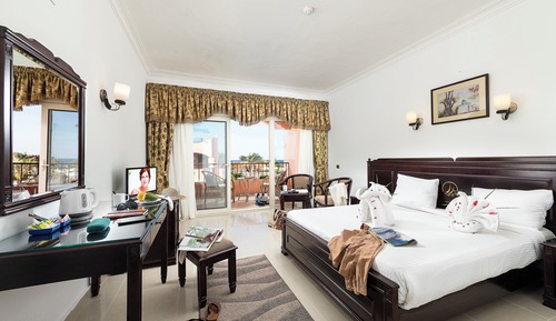 Comfort Triple Room