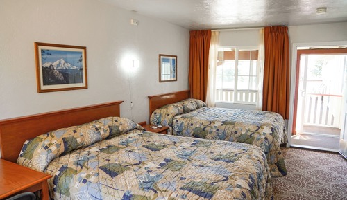 Standard Double Room, 2 Queen Beds