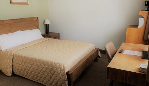 Standard Room, 1 Queen Bed