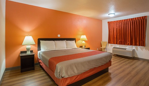 Deluxe Room, 1 Double Bed, Smoking, Refrigerator & Microwave