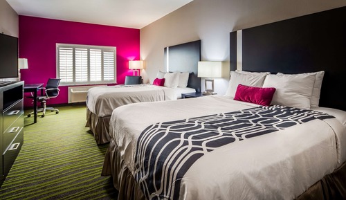 Standard Room, 2 Queen Beds, Accessible, Non Smoking (Bathtub)