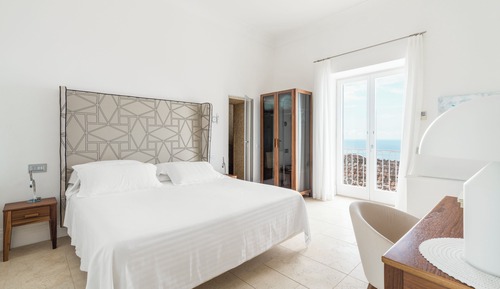 Double Room (with Steam Bath)