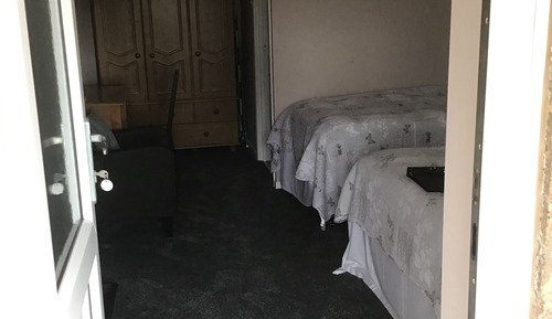 Family Twin Room (Room 8 - Room Only)