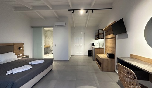 Deluxe Double Room, 1 Double or 2 Twin Beds, Sea View