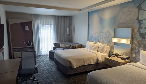 Room, Multiple Beds, Non Smoking, Balcony (Hearing Accessible)