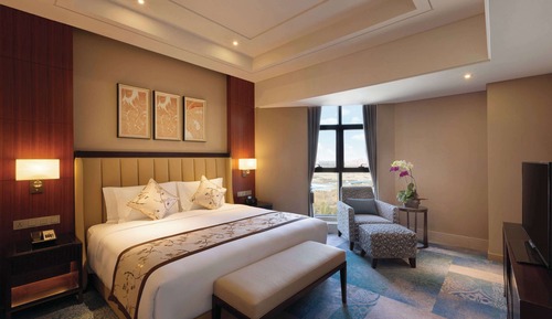 Deluxe Suite, 1 King Bed, Non Smoking
